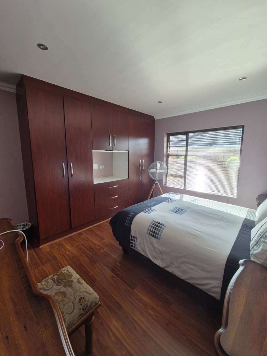 3 Bedroom Property for Sale in Weybridge Park Eastern Cape